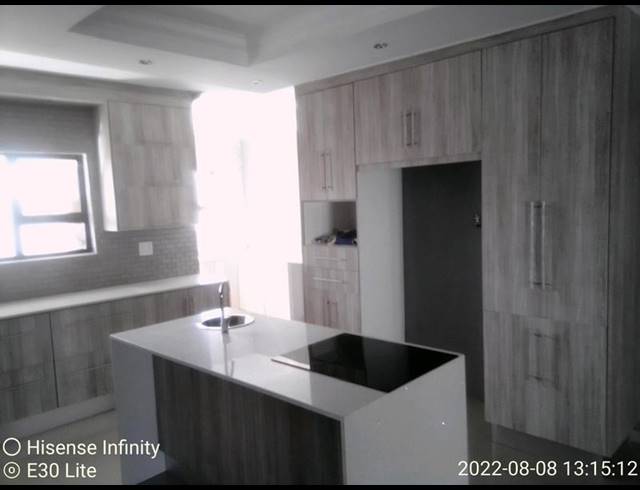 3 BEDROOM HOUSE FOR SALE IN THE ORCHARDS